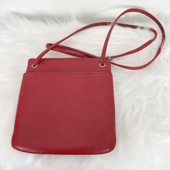 HOBO International Purse Red Leather Crossbody Bag Travel Pockets Roomy - Picture 9 of 10